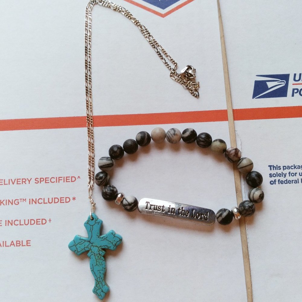 Cross necklace & bible bracelet ✝️😇